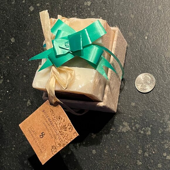 Three-Bar Lavender Soap Set in Gift Box (NWT) - Picture 6 of 10